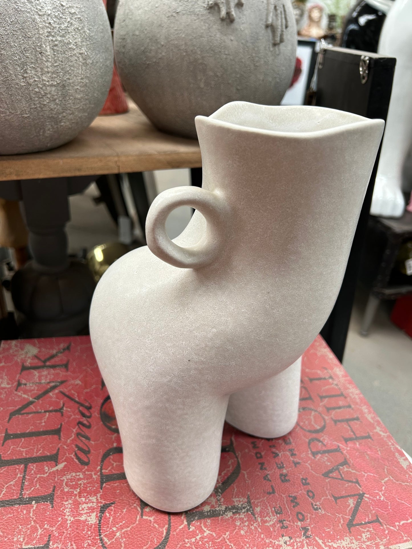 Cream Ceramic Bum Vase | Playful Modern Body-Shaped Home Decor