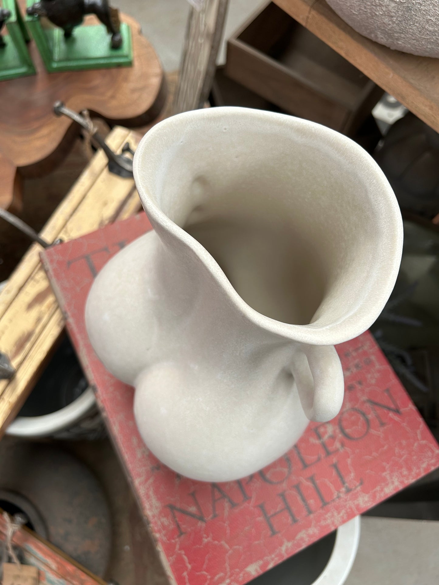 Cream Ceramic Bum Vase | Playful Modern Body-Shaped Home Decor
