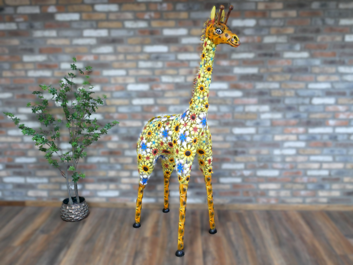 Flowered Metal Giraffe Sculpture - Large Outdoor Garden Décor