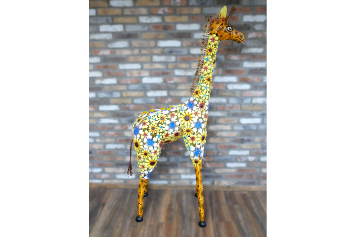 Flowered Metal Giraffe Sculpture - Large Outdoor Garden Décor