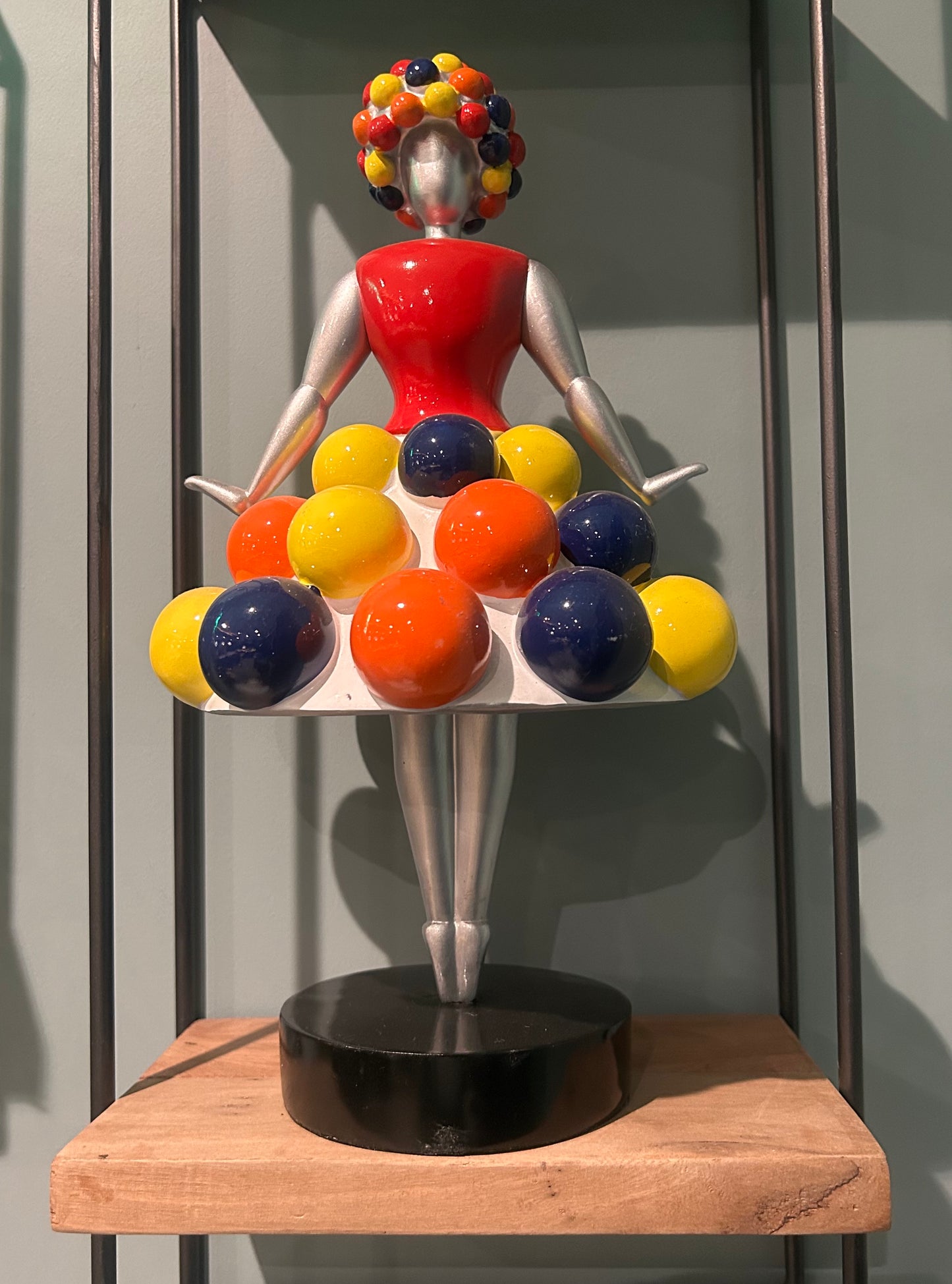 Ballerina Pom-Coloured Figurine - Elegant Dance-Inspired Décor for Home or Office