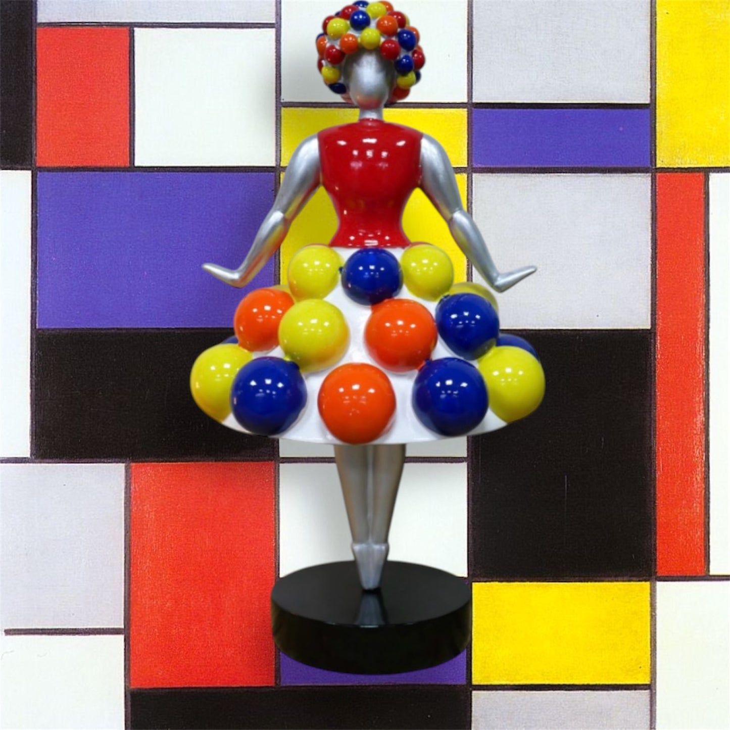 Ballerina Pom-Coloured Figurine - Elegant Dance-Inspired Décor for Home or Office