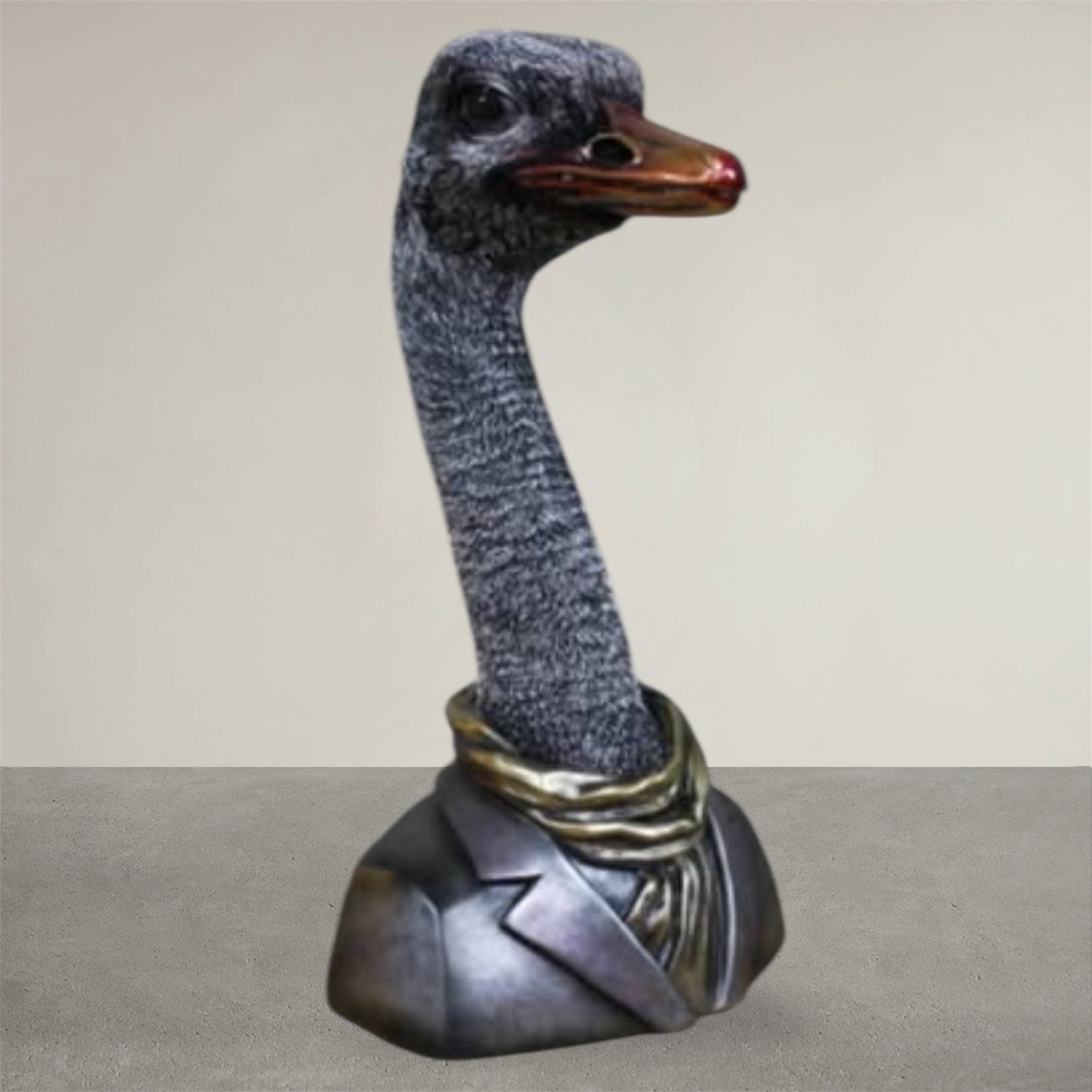 Ostrich Bust – Detailed Resin Sculpture of “Emu”