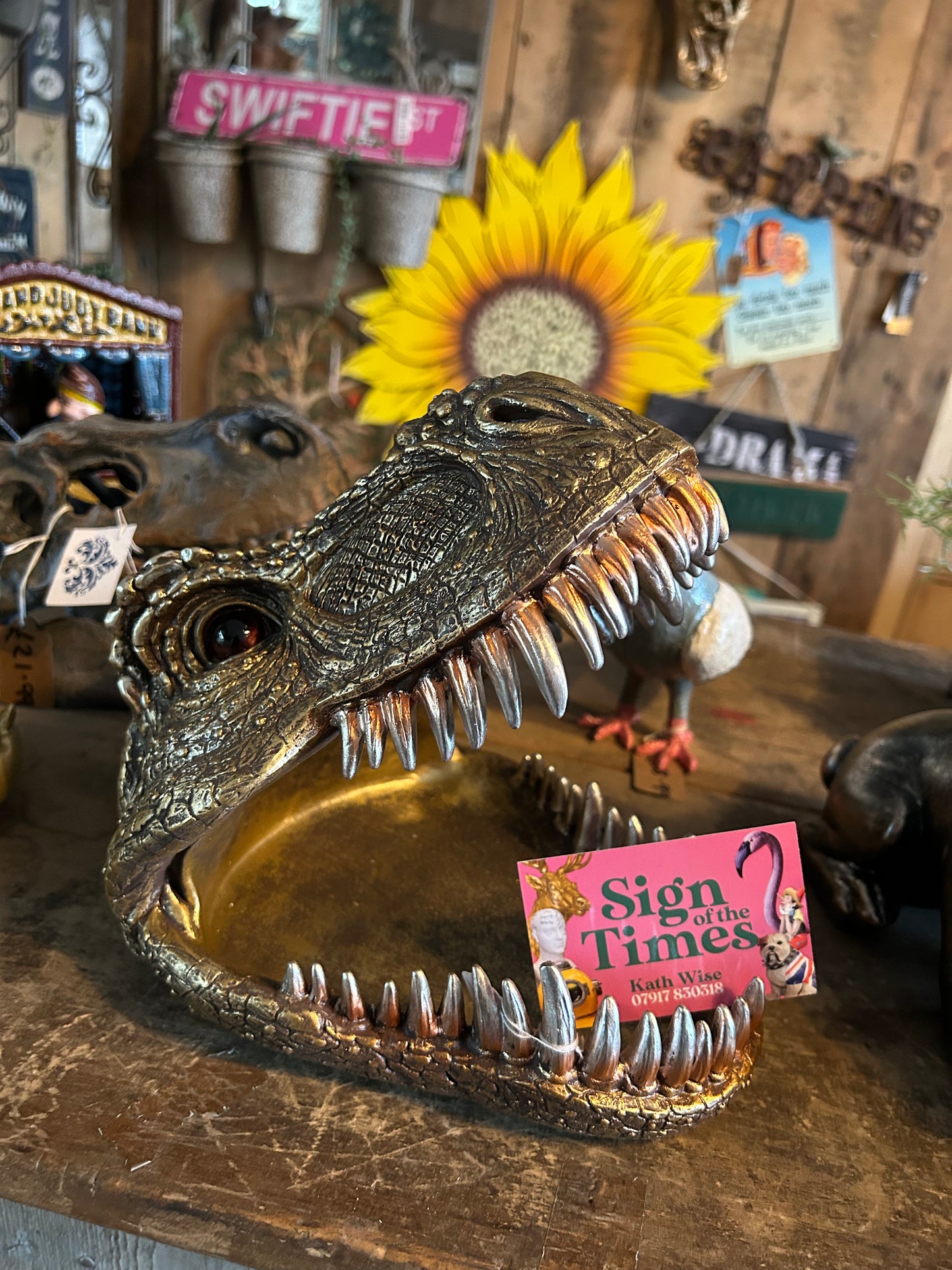 Dinosaur Dish – Playful and Unique Decorative Bowl