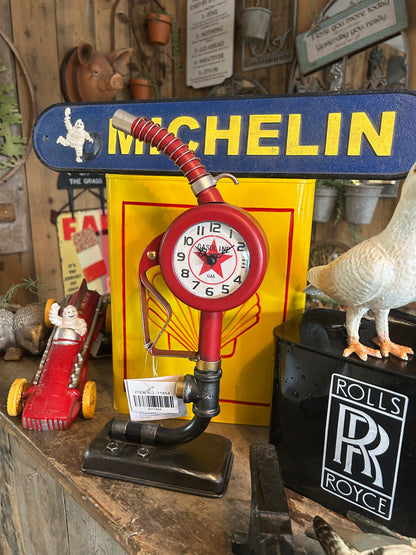 Gas Pump Clock – Retro Industrial Style Decorative Timepiece