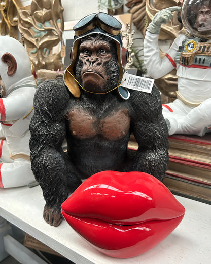 Moody Gorilla – Bold and Expressive Animal Sculpture