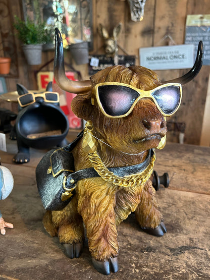 Glam “Fashionista” Highland Cow Ornament – Stylish Cow Figure