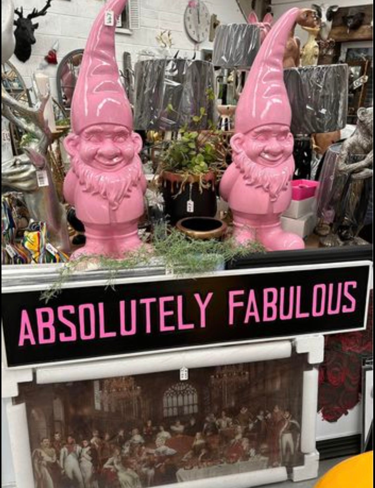 SIGN : Absolutely Fabulous