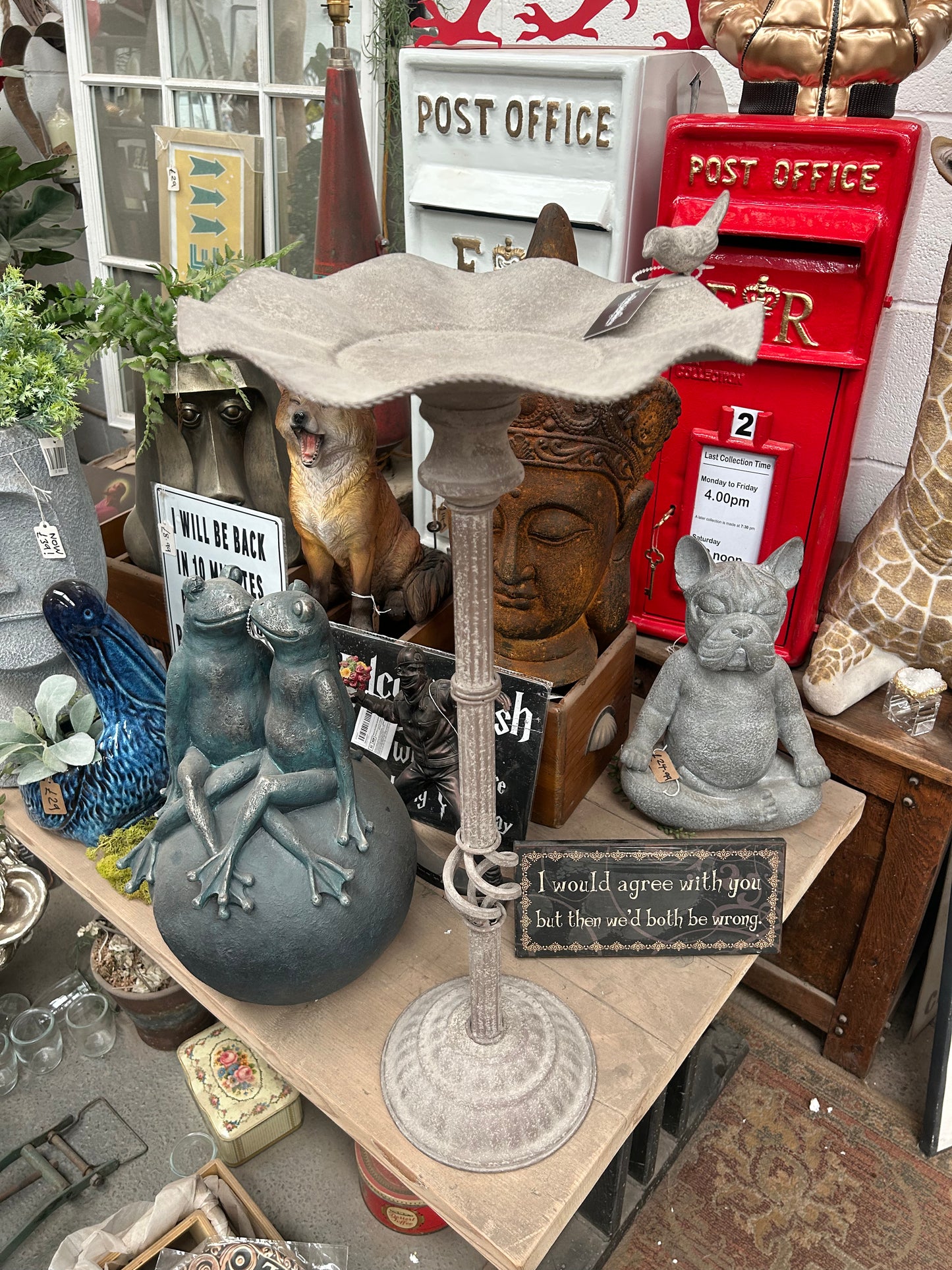 Metal Bird Stand – Decorative Garden & Home Ornament