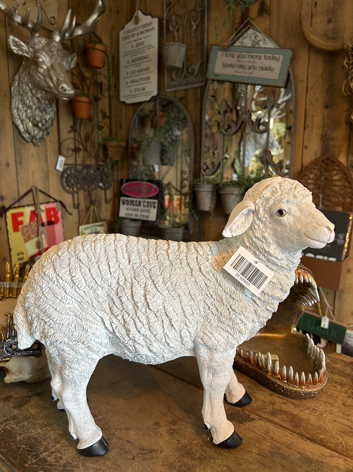 Standing Sheep – Charming Farmhouse Animal Ornament