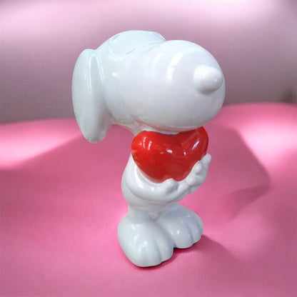 SIconic Snoopy Figure – Resin Character Ornament