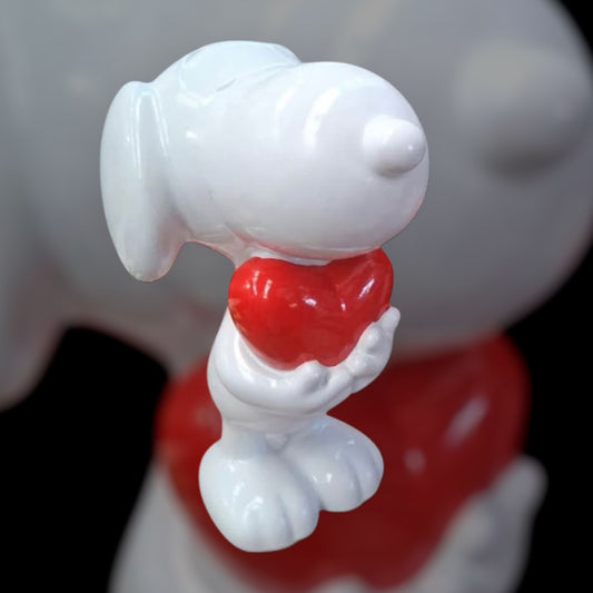 SIconic Snoopy Figure – Resin Character Ornament