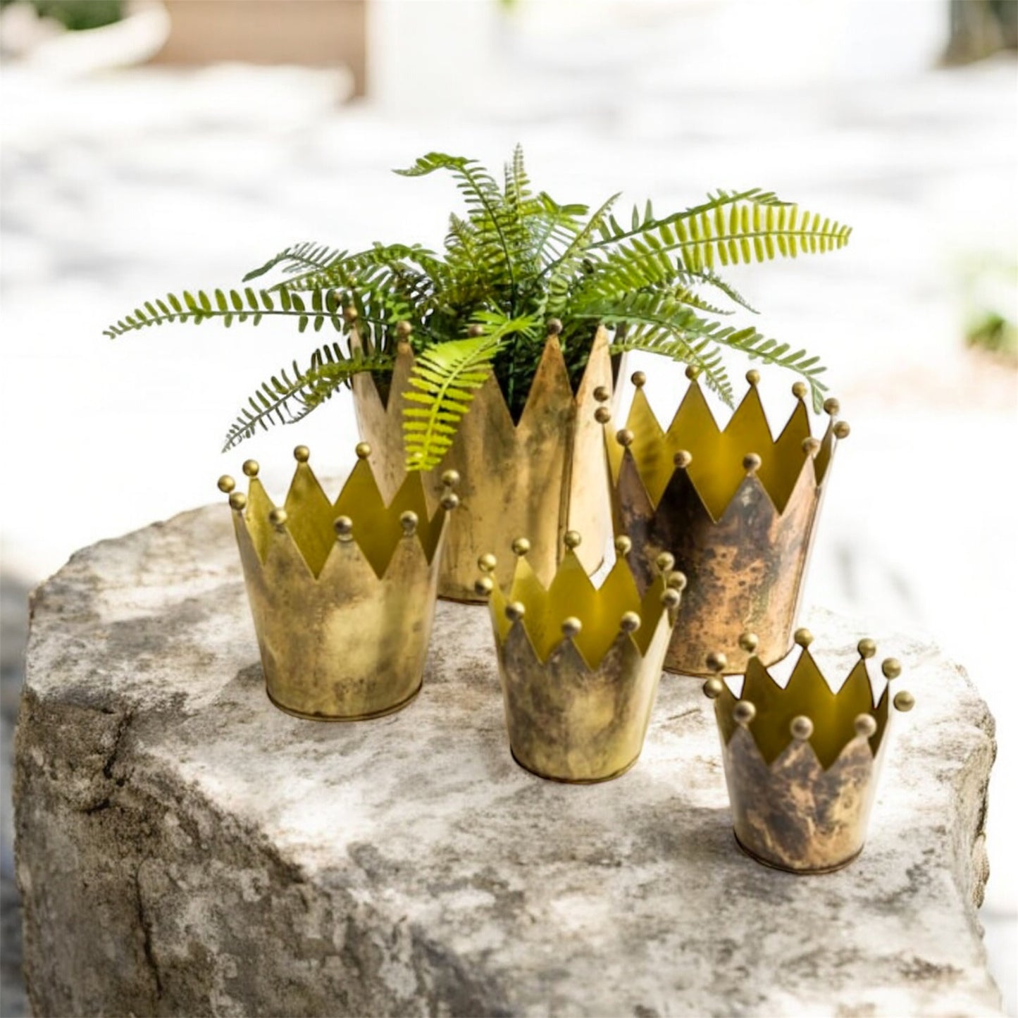 Set of 5 Antique Gold Metal Crown Planters – Elegant Indoor & Outdoor Décor