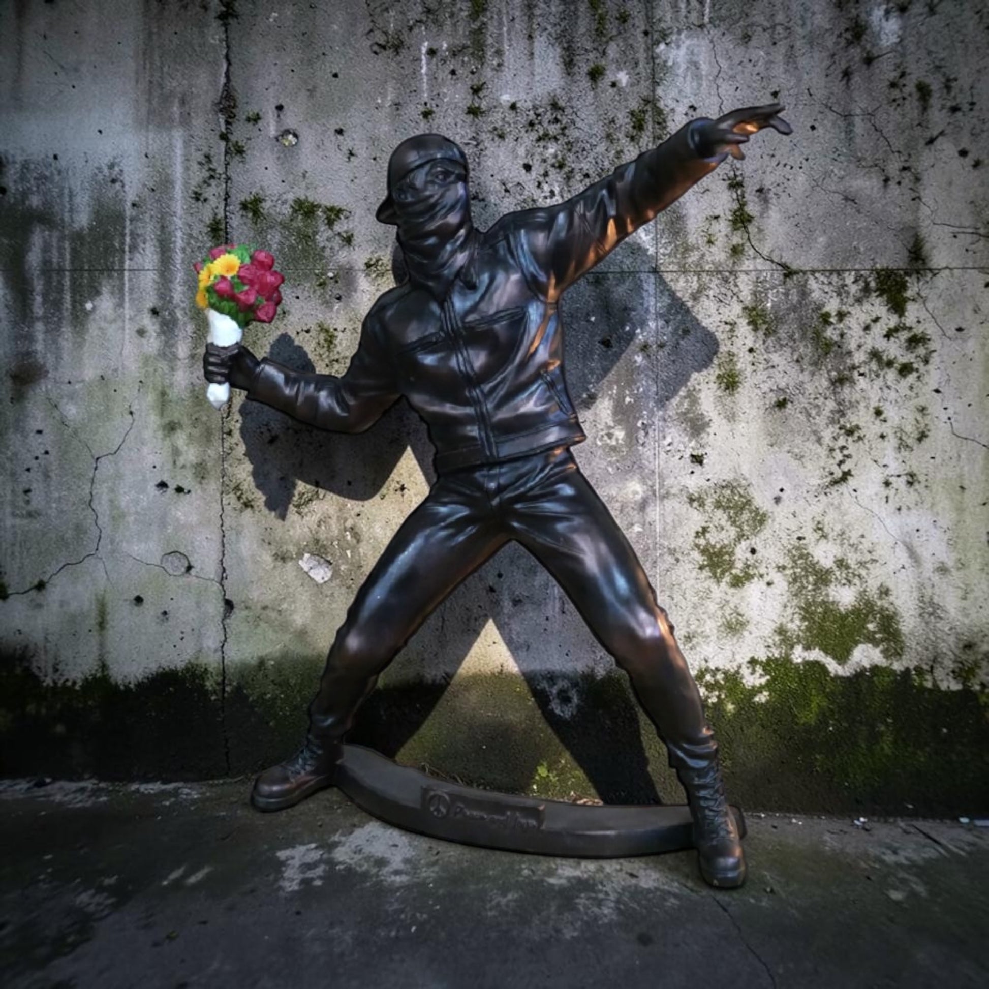 Banksy Inspired Mini Sculpture – Artistic Statement Piece | Sign of the times Stoke