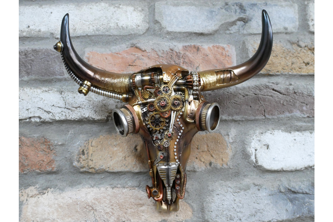 Steampunk Skull Ornament | Gothic Industrial Decor with Mechanical Detail