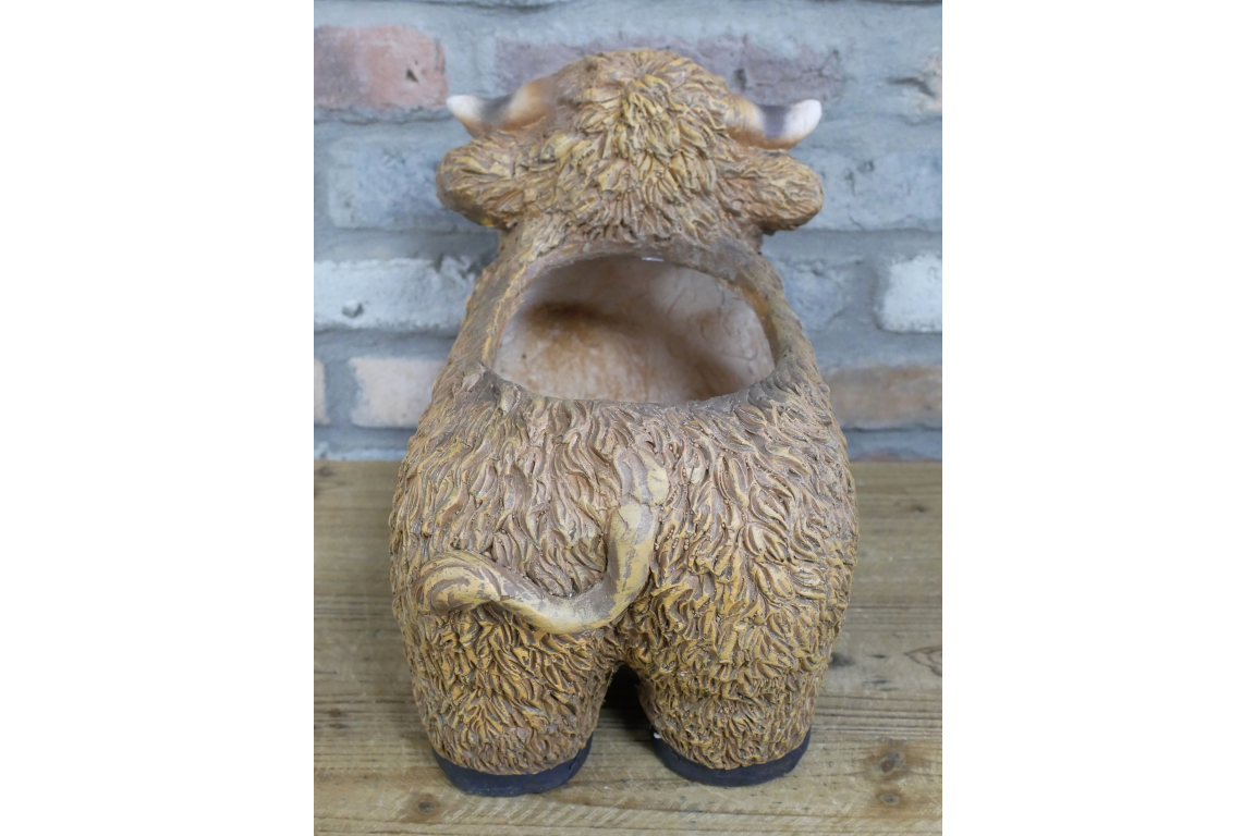 Highland Cow Planter – Rustic Animal Plant Pot