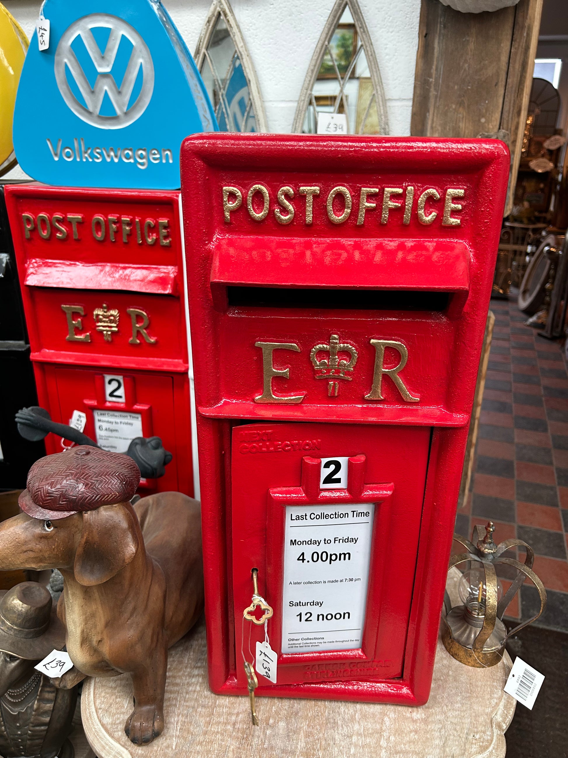 Vintage Red Post Box ER – Cast Iron Mailbox with Gold Keys | Sign of the times Stoke