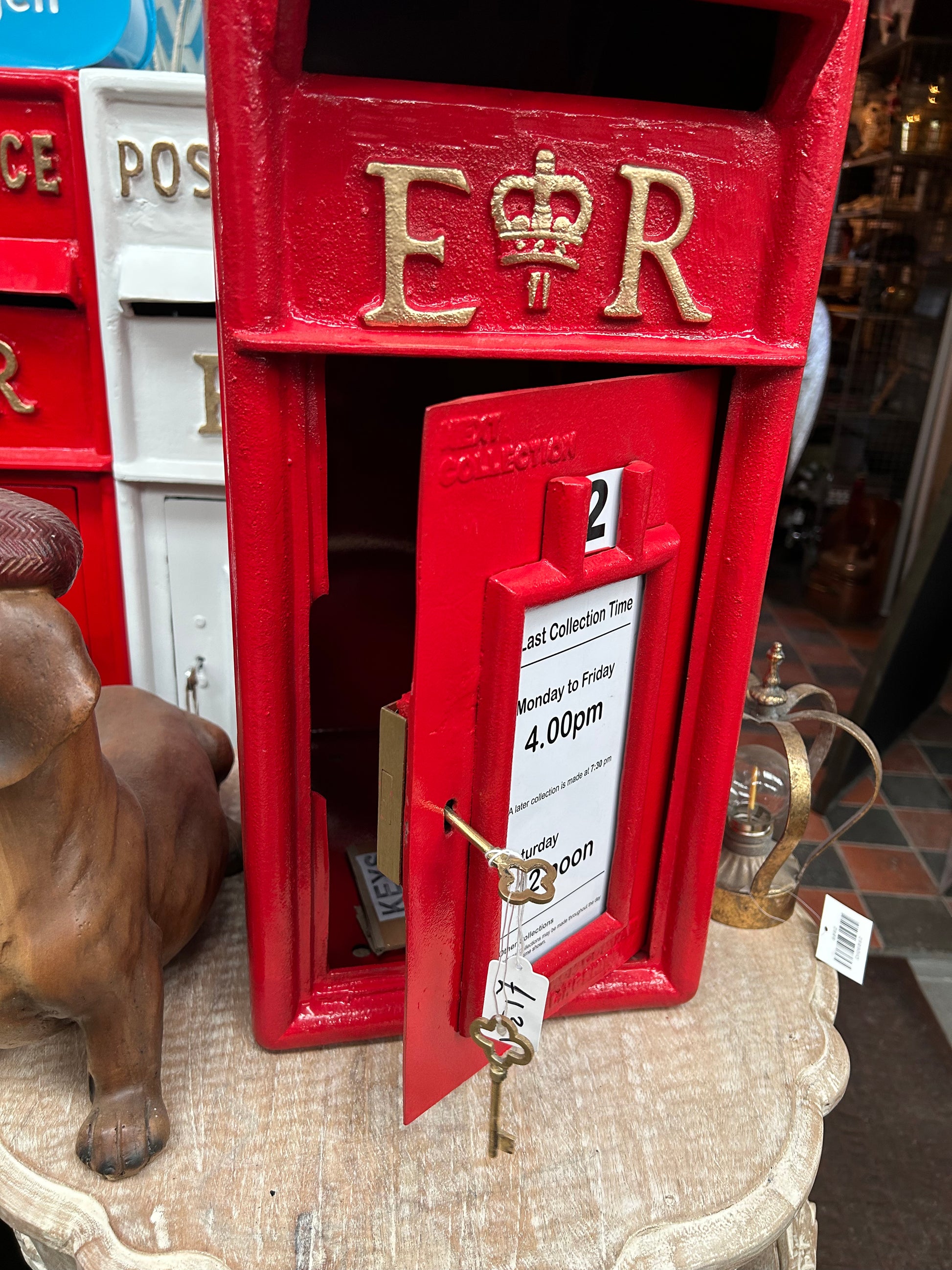 Vintage Red Post Box ER – Cast Iron Mailbox with Gold Keys | Sign of the times Stoke