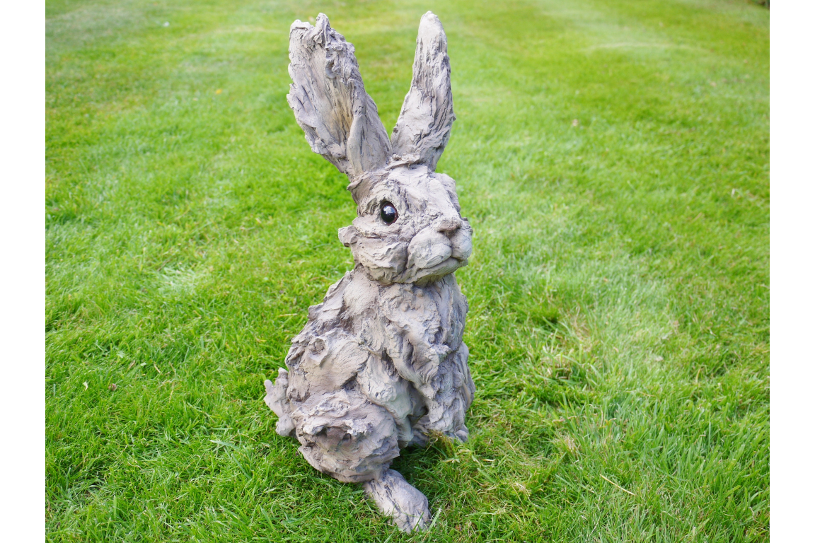 Rustic Rabbit Resin Sculpture – Wood-Look | Sign of the times Stoke