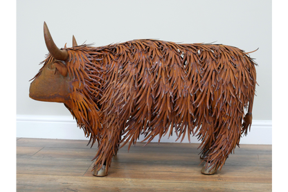 Rusty Highland Cow – Large Rustic Animal Garden Ornament