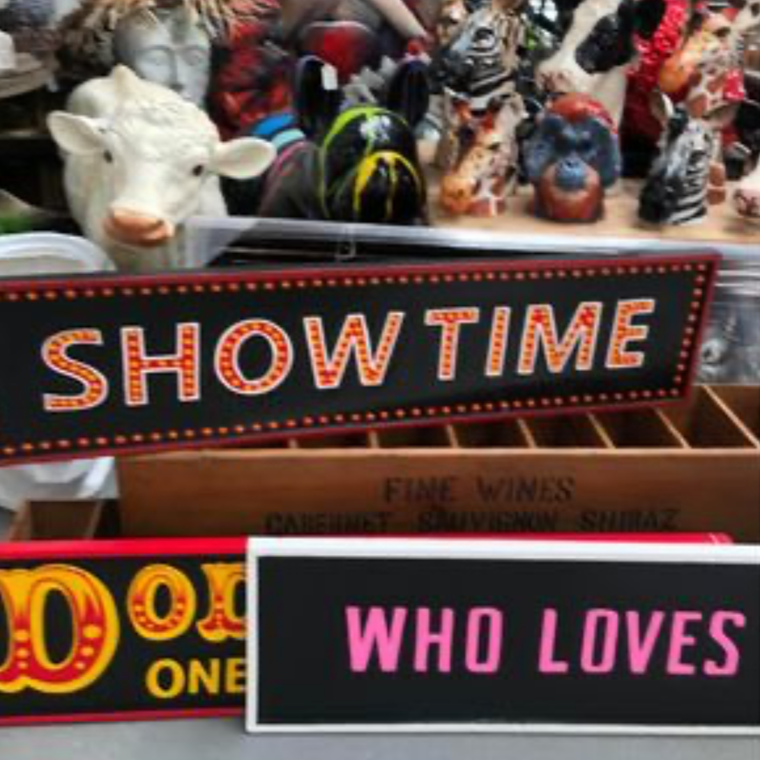 SHOWTIME Sign – Bold Theater Marquee Wall Art | Sign of the times Stoke