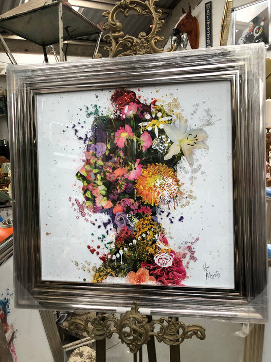 Her Majesty in Bloom Liquid Art picture