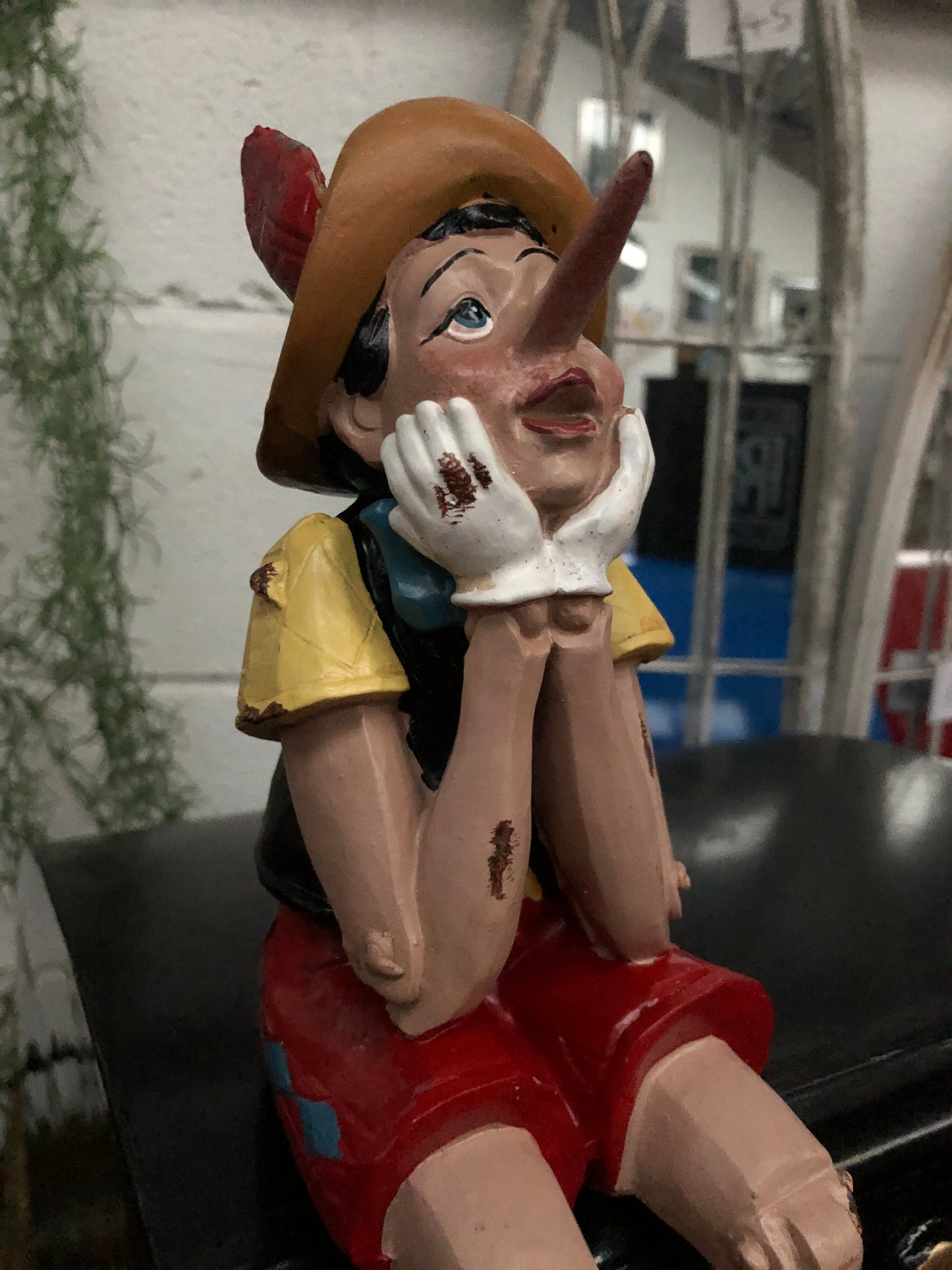 Sitting Shelf Pinocchio
