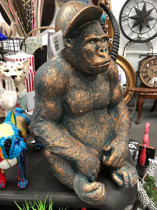 Gavin the Gorilla Large – Majestic Resin Gorilla Sculpture | Sign of the times Stoke