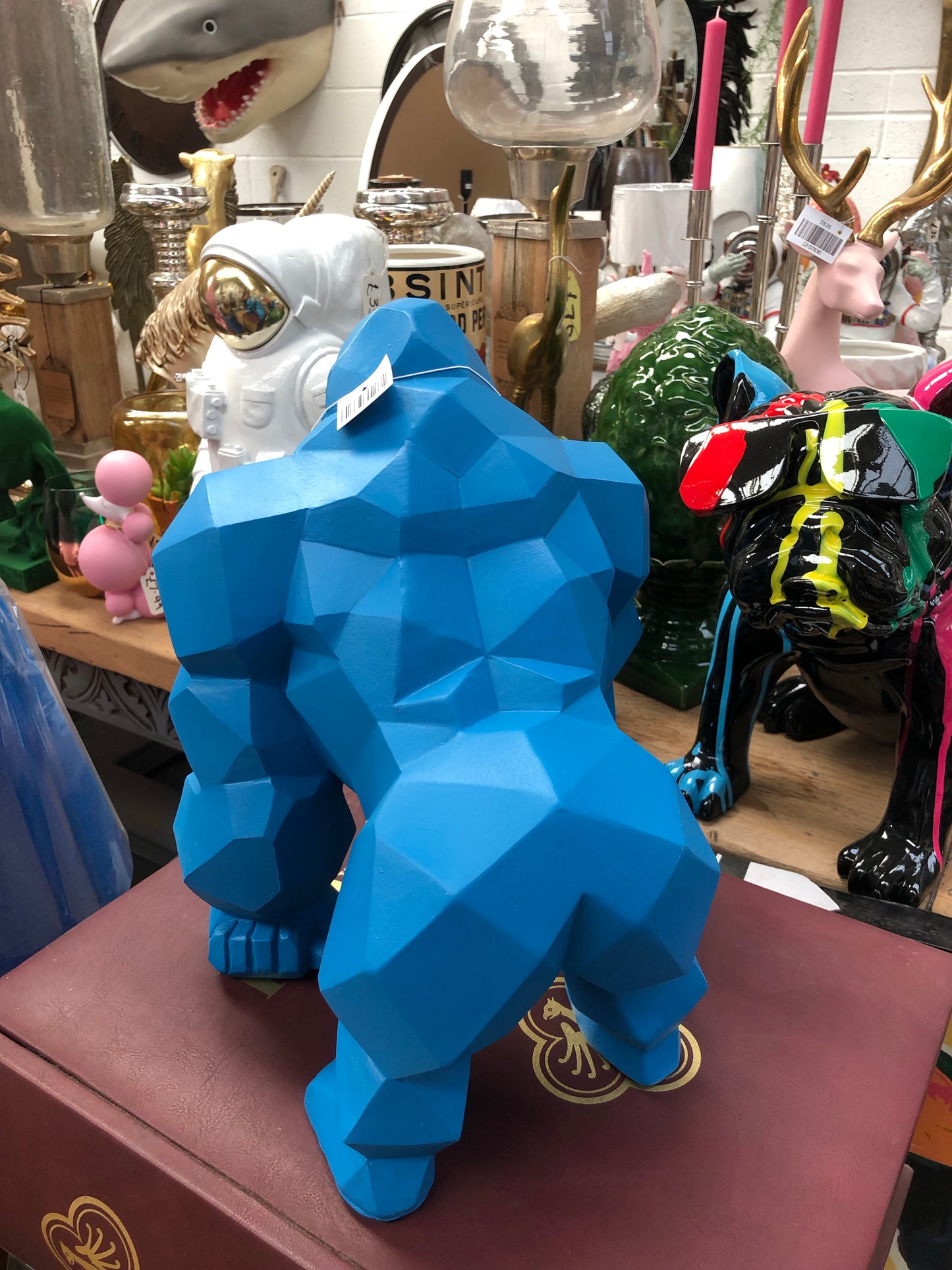 Vibrant Blue Gorilla Sculpture – Eye-Catching Resin Art | Sign of the times Stoke